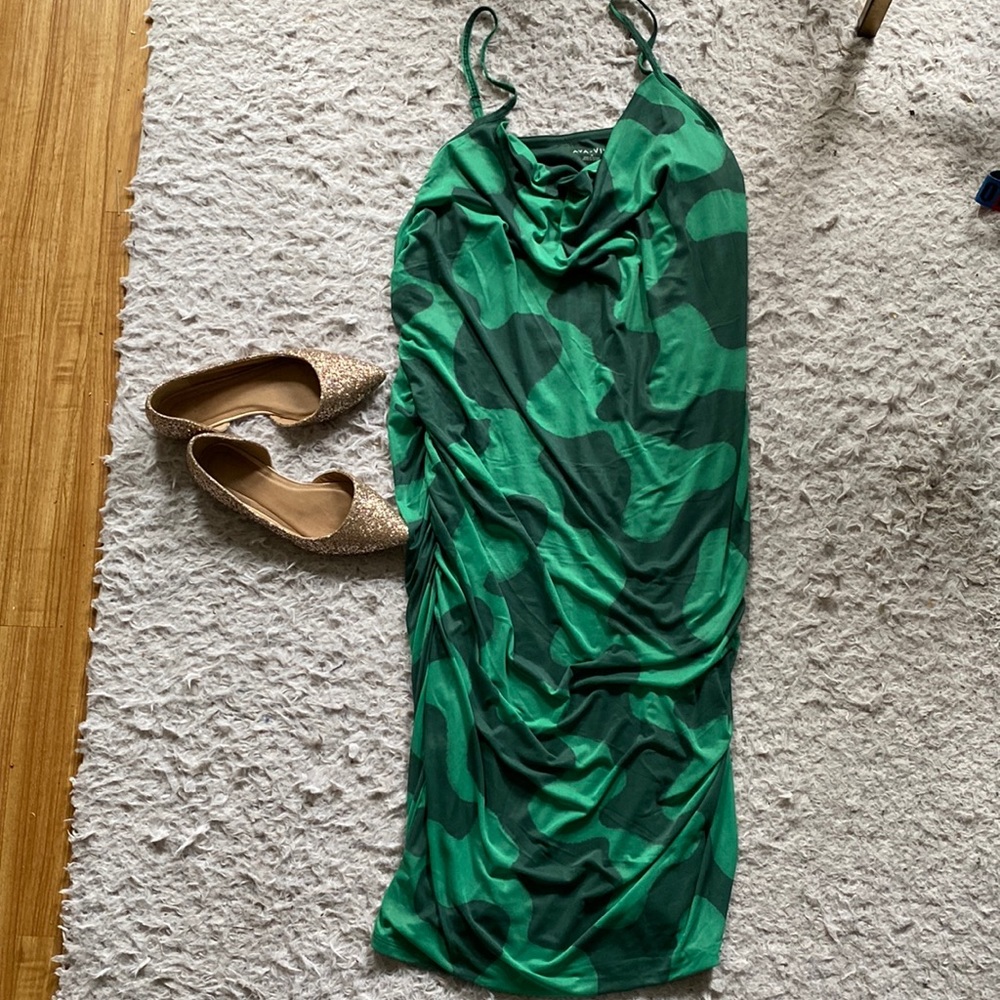 Ava and Viv ruched bodycon midi dress